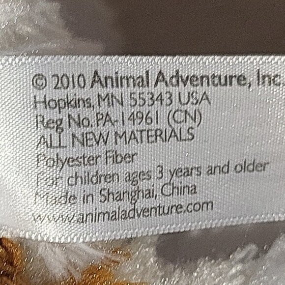 St. Bernard Dog Plush Animal Adventure Brown White Puppy Toy 2010 14" - Picture 6 of 7